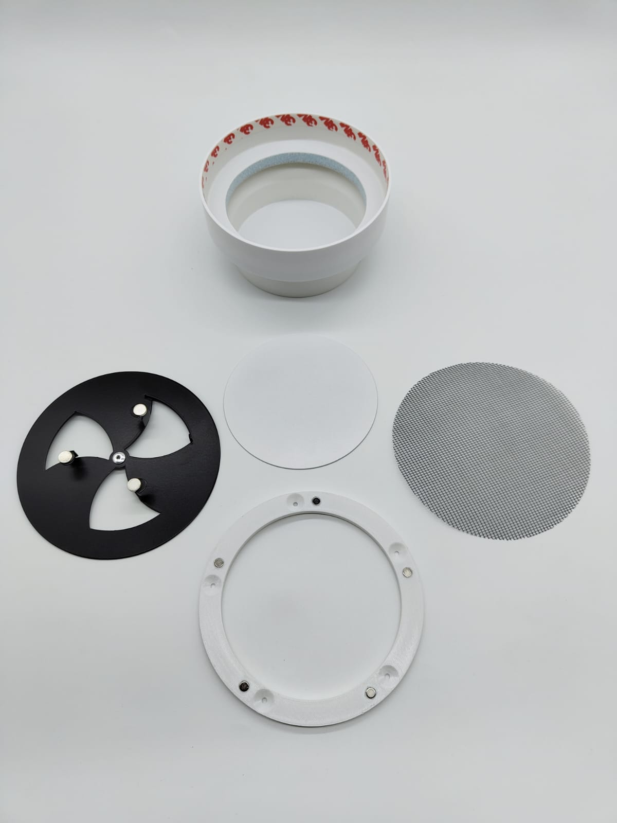 Теневой магнитный диффузор для натяжных потолков 160 мм